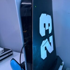 PS5 DIGITAL VERSION (with controllers and cooling dock)